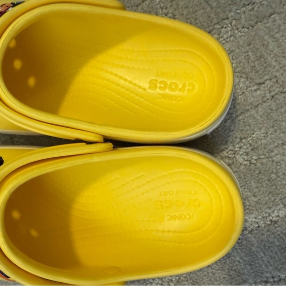 CROCS Yellow Halloween Mules - Picture 5 of 6